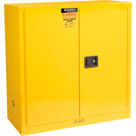 Global Industrial&#153; Flammable Cabinet Manual Close Double Door 30 Gallon 43""Wx18""Dx44""H